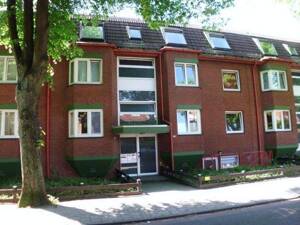 Sebaldsbrück - 2 Zi.-Wohnung im DG - Balkon - Nähe Mercedes