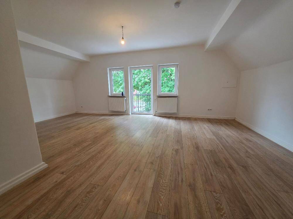 Einfamilienhaus für Handwerker/Firmen mit Garten in Jenfeld – Hamburg – Vorschaubild 2