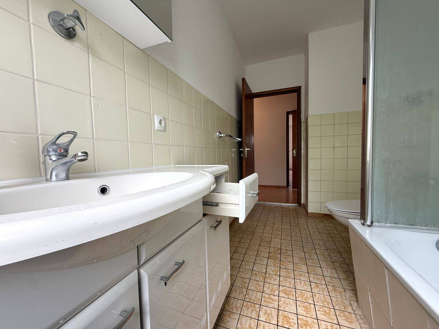 Großzügige 3-Zimmer-Wohnung mit Balkon und modernisiertem Tageslichtbad – Mannheim – Vorschaubild 9