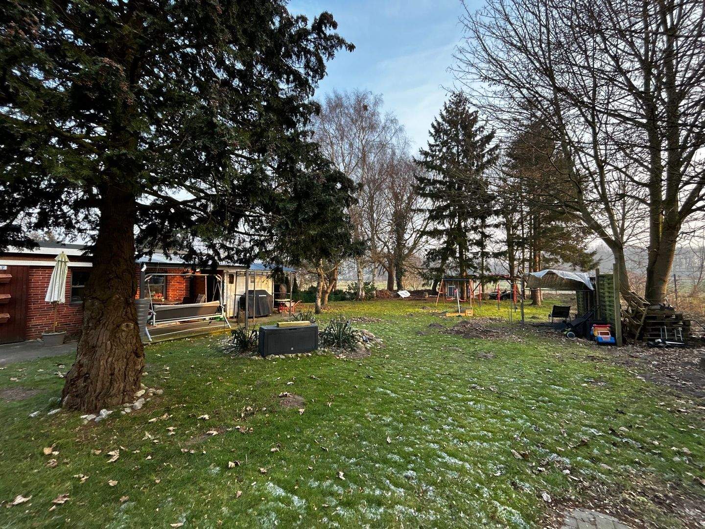 Preisreduzierung! Schönes Einfamilienhaus mit großem Grundstück, 2 Auffahrten, 2 Bädern und freier Sicht- ideal für Familien und Tierfreunde – Hennstedt – Vorschaubild 8