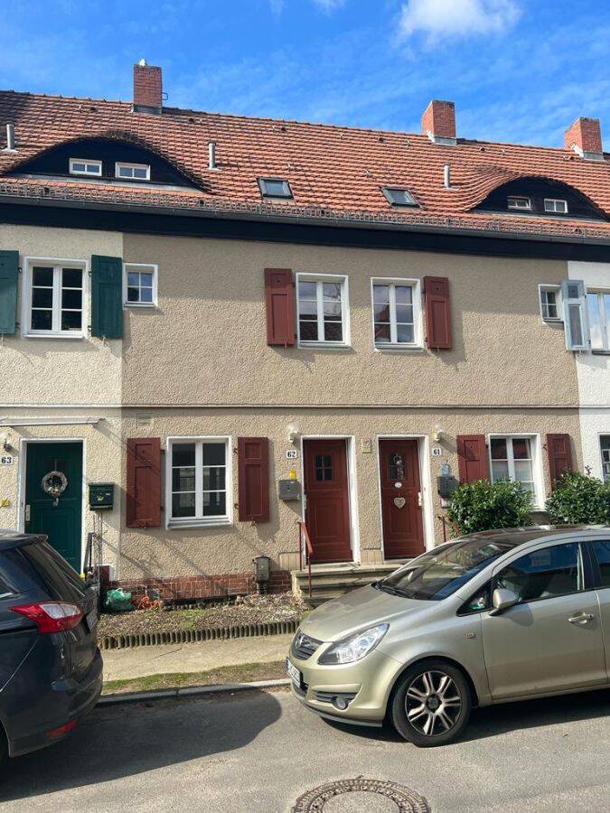 Provisionsfrei* Wir haben mehrere Reihenhäuser in der Waldsiedlung Hakenfelde, modernisiert, einziehen und sich wohl fühlen
