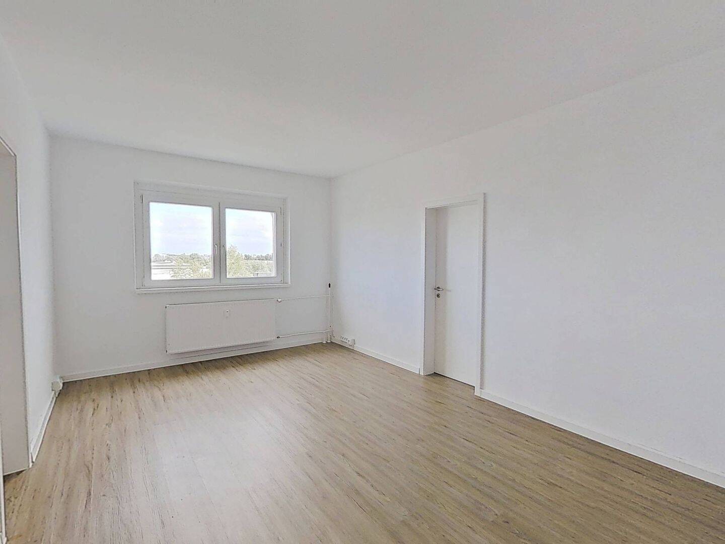 Großzügige 3-Zimmer-Wohnung mit Küche in Rostock – Rostock – Vorschaubild 3