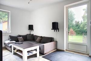 Modernisiertes Endreihenhaus mit Garten und Garage – 28777 Bremen – Vorschaubild 2