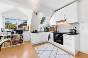 Design-Maisonette (Alleinige Etage) | KfW-A+, Galerie, Kamin | nahe S-Bahn Untermenzing – 80997 München – Vorschaubild 6