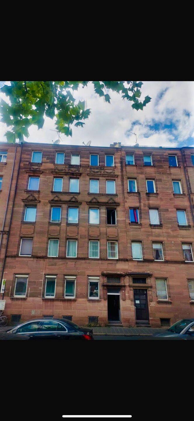 Stilvolle Altbauwohnung mit Balkon und eigenem Hof – Wohnen mit Charme und Charakter in Nürnberg