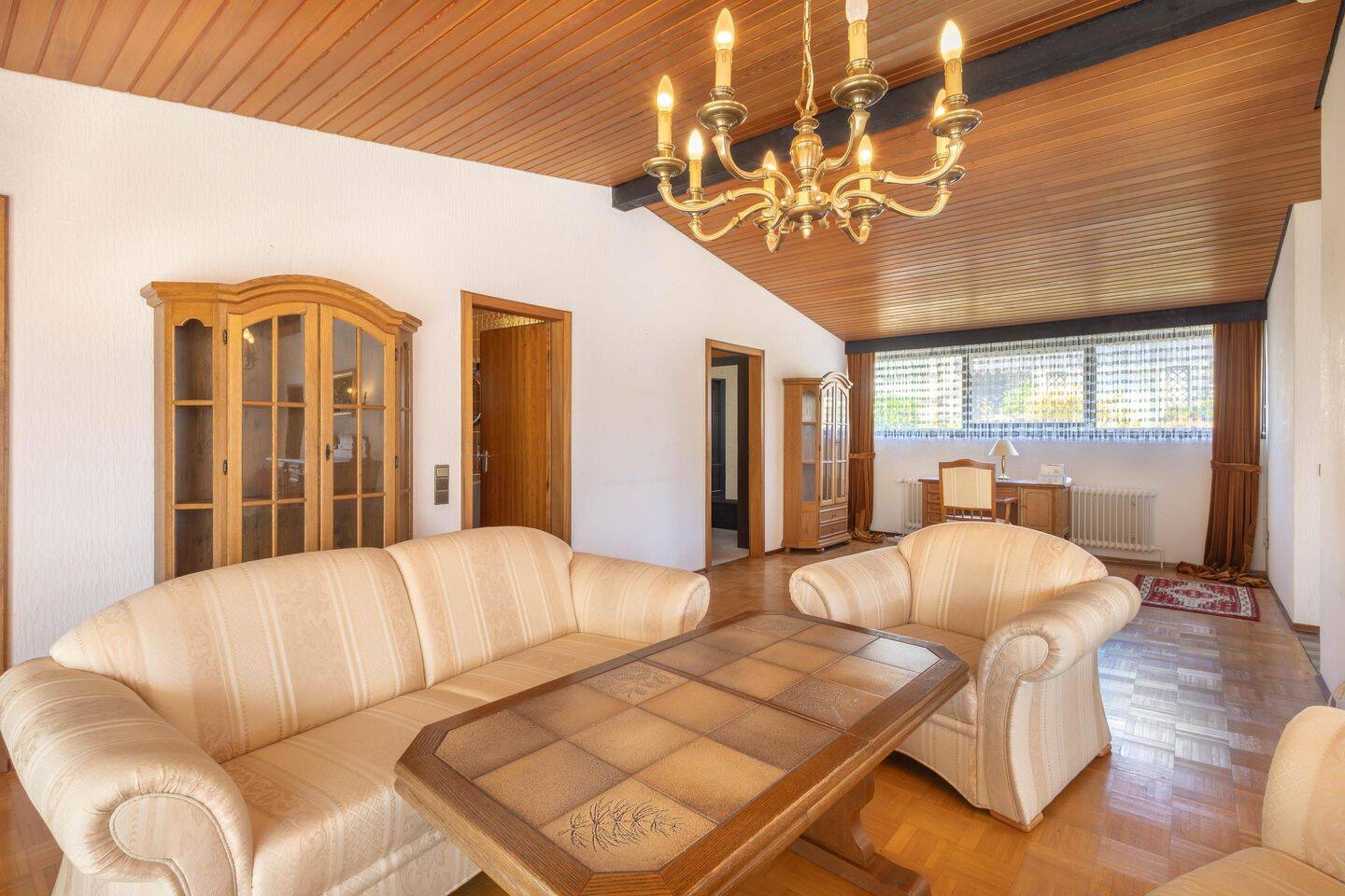 Lichtdurchfluteter Bungalow-Traum mit paradiesischem Flair – Sippersfeld – Vorschaubild 6