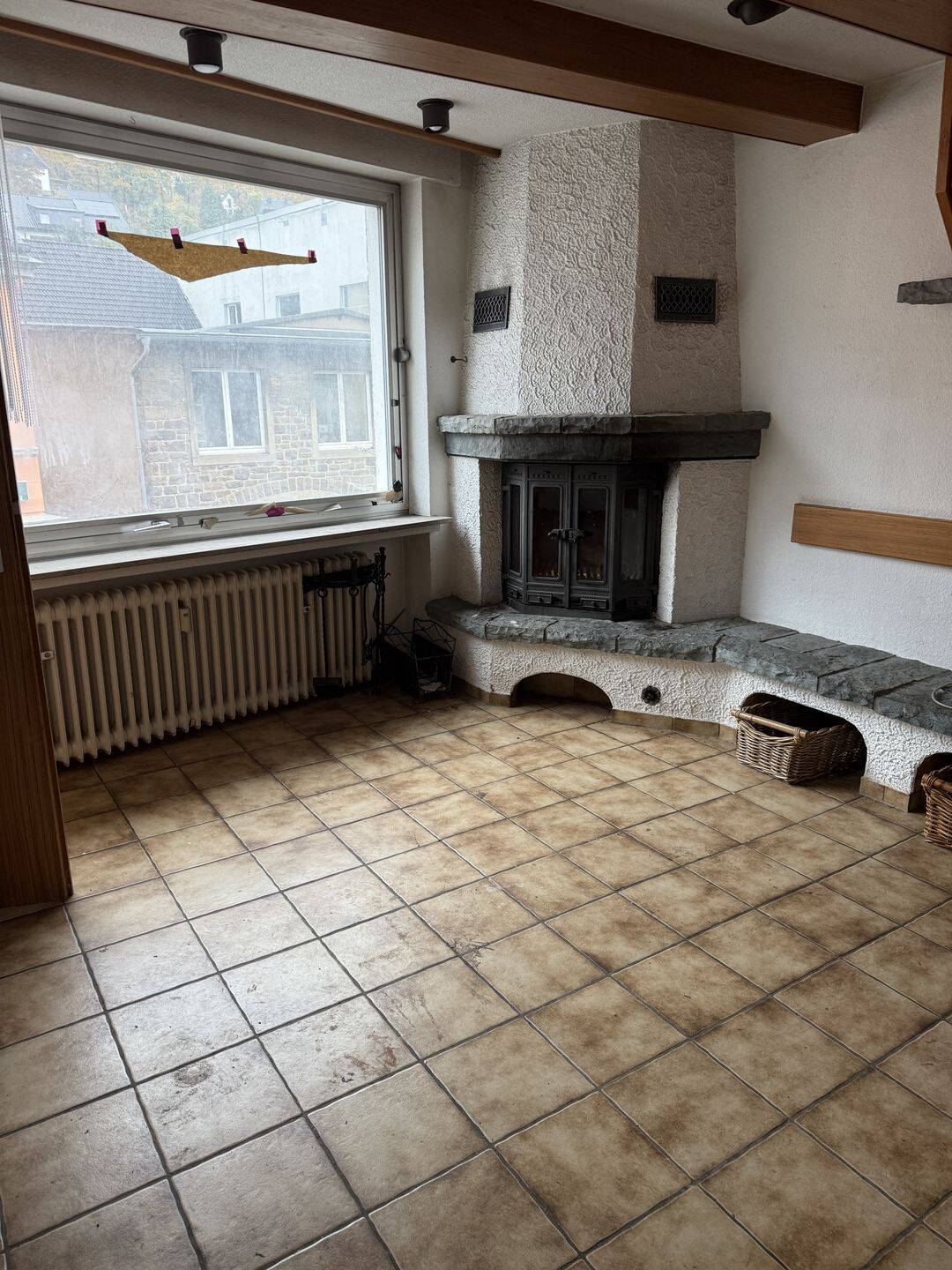 Wohnen und Arbeiten unter einem Dach - Vielseitiges Einfamilienhaus in zentraler Lage von Altena – Altena – Bild 1 von 9
