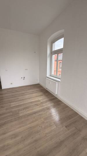 Vollständig renovierte 2-Raum-Wohnung in Erfurt-Süd mit Balkon & Stellplatz! – 99096 Erfurt – Vorschaubild 5