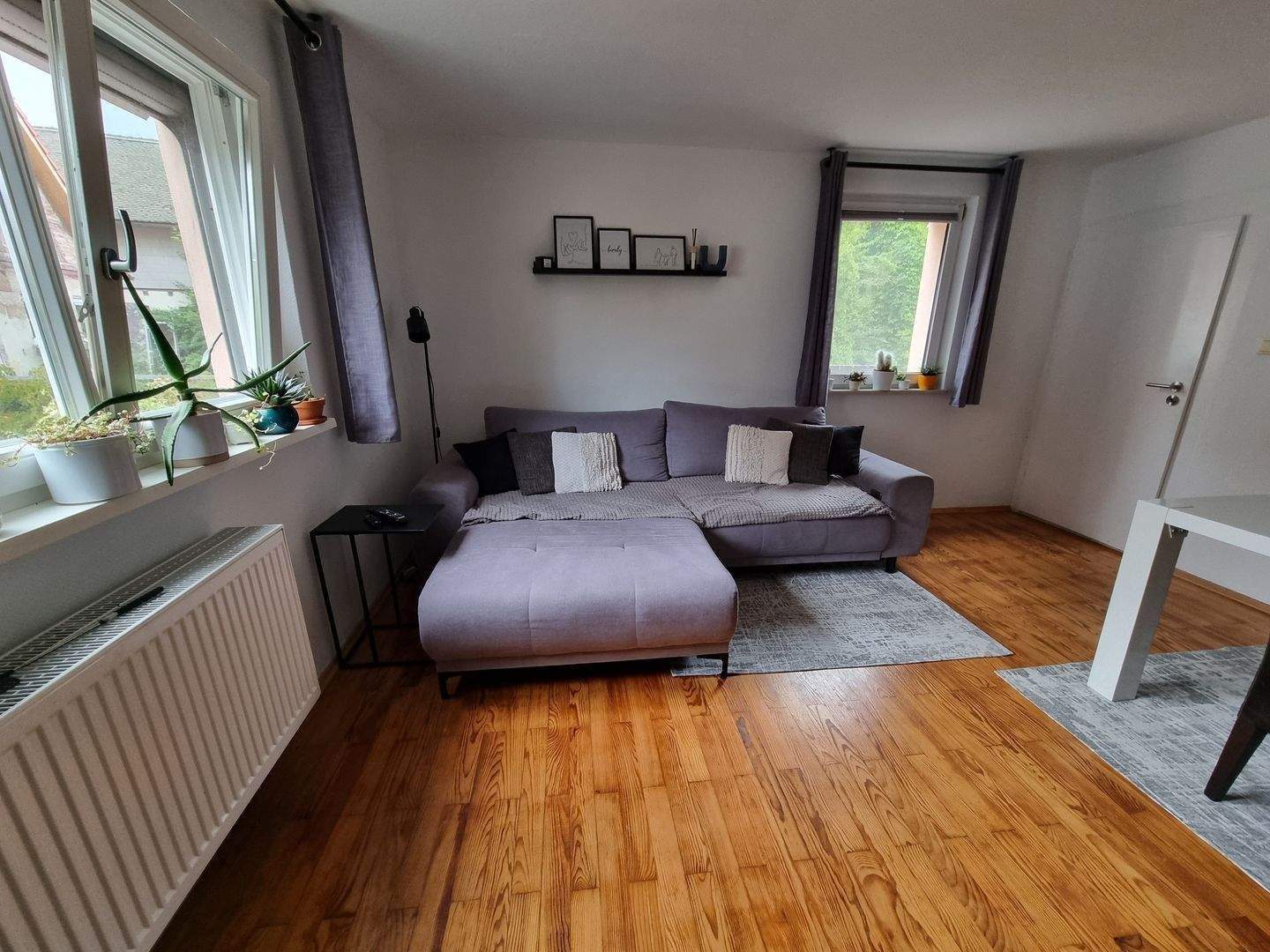 Charmante Doppelhaushälfte mit großem Garten als Kapitalanlage oder für Eigennutzer – Schwanstetten – Vorschaubild 3
