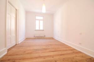 Leerstehende 3-Zimmer-Eigentumswohnung in begehrter Lage von Stuttgart-West! – 70178 Stuttgart – Vorschaubild 3