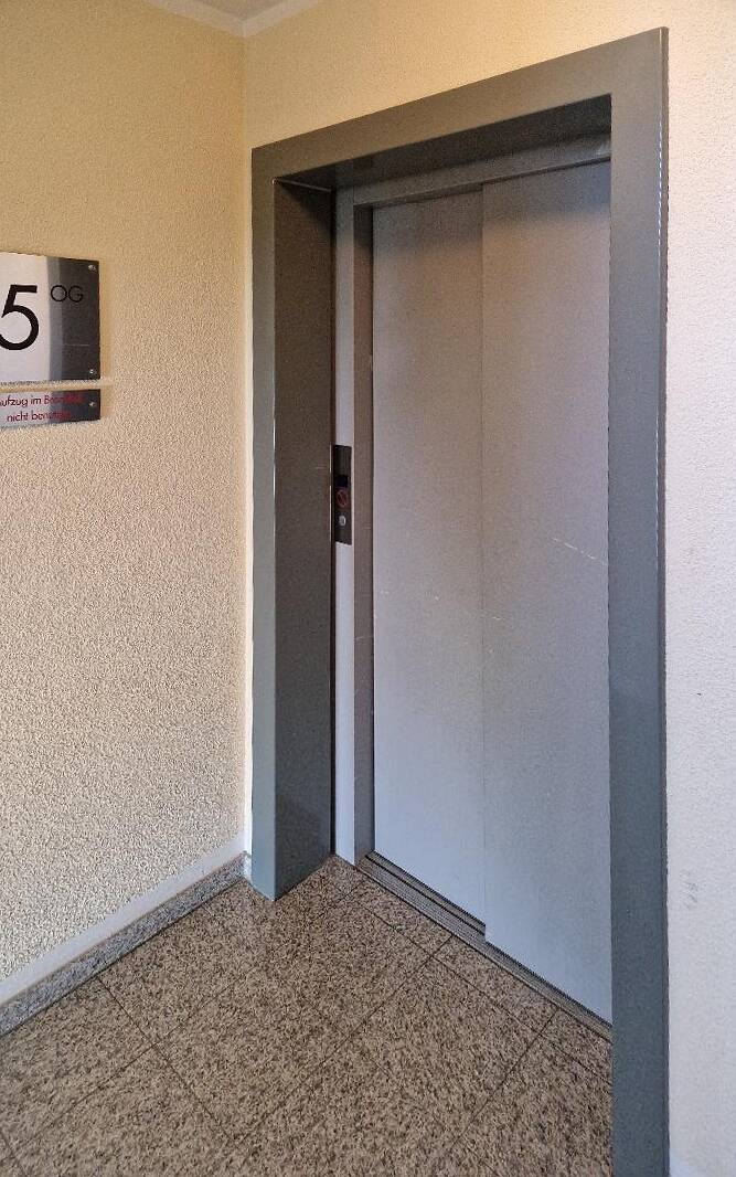Stilvolles 2-Zimmer-Apartment mit Dachterrasse im Herzen von Berlin – Berlin – Vorschaubild 8