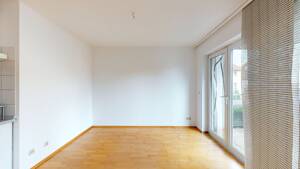 Sanierungsbedürftige Einzimmerwohnung mit Stellplatz – 60437 Frankfurt am Main – Vorschaubild 5