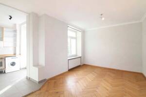Attraktive 2-Z.-Altbauwohnung in zentraler Lage von München - Eigennutz oder Kapitalanlage! – 80798 München – Vorschaubild 3