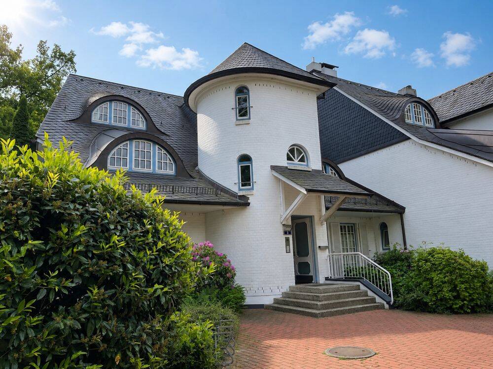 Seltene Maisonette-Wohnung mit Garage in zentraler Lage von Poppenbüttel