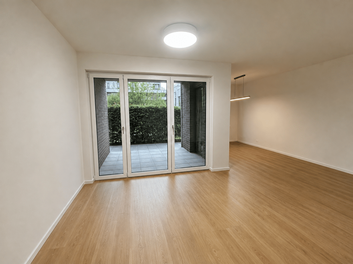 Moderne 3-Zimmer-Erdgeschosswohnung mit 39 m² Privatgarten & TG-Stellplatz in Grafental – 40235 Düsseldorf – Bild 1 von 7
