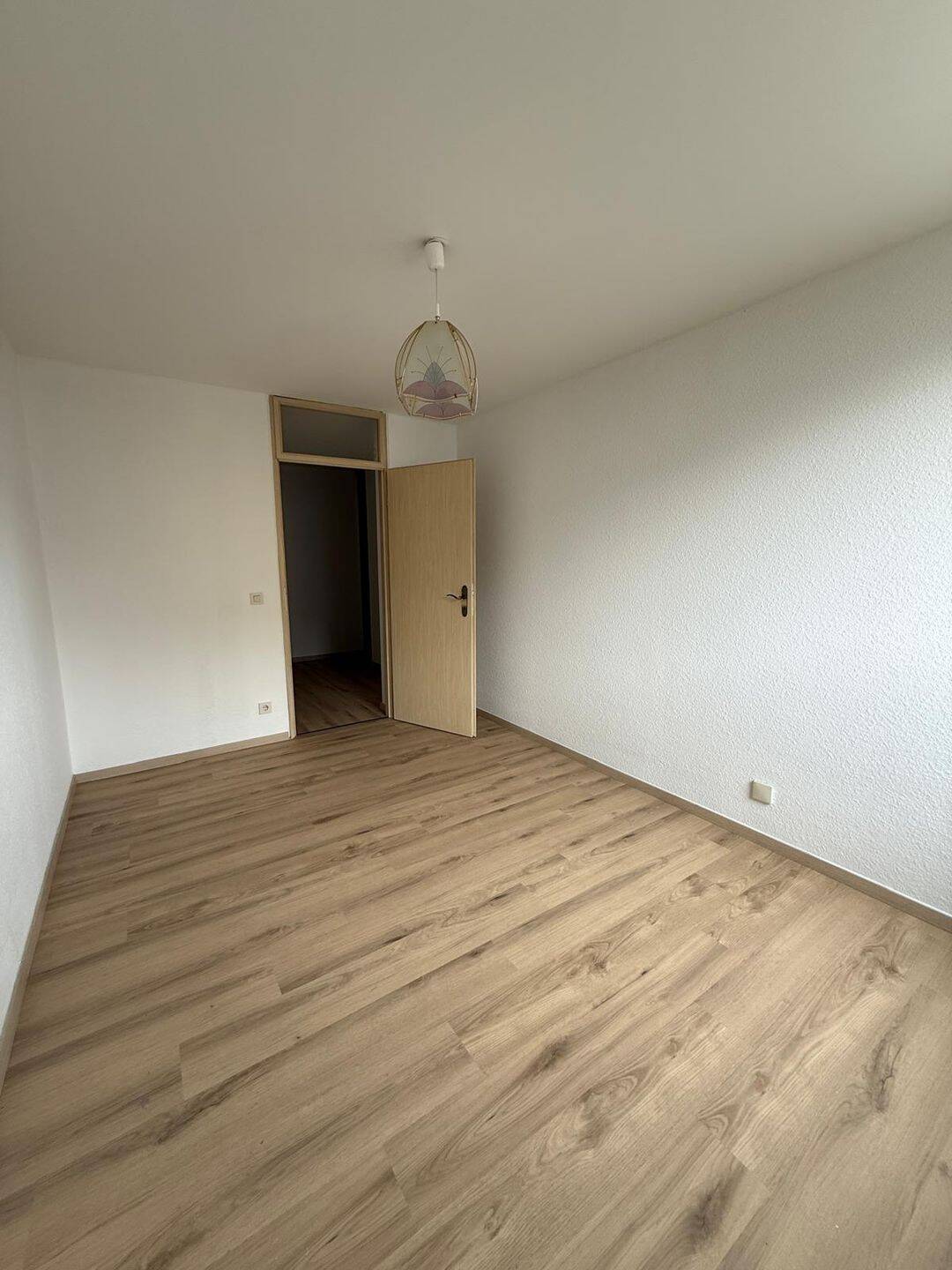 Schöne neu renovierte 3 Zimmer Eigentumswohnung – Pforzheim – Vorschaubild 9