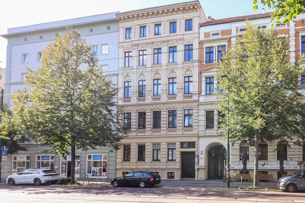Altbaucharme mitten in Magdeburg - Ihr neues Zuhause wartet auf Sie. – 39104 Magdeburg – Bild 1 von 6