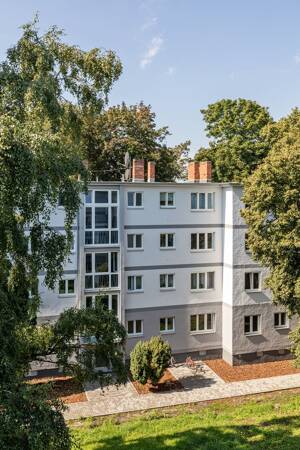 2 Zimmer mit Sonnenbalkon - Raum für eigene Ideen – 12059 Berlin – Vorschaubild 3