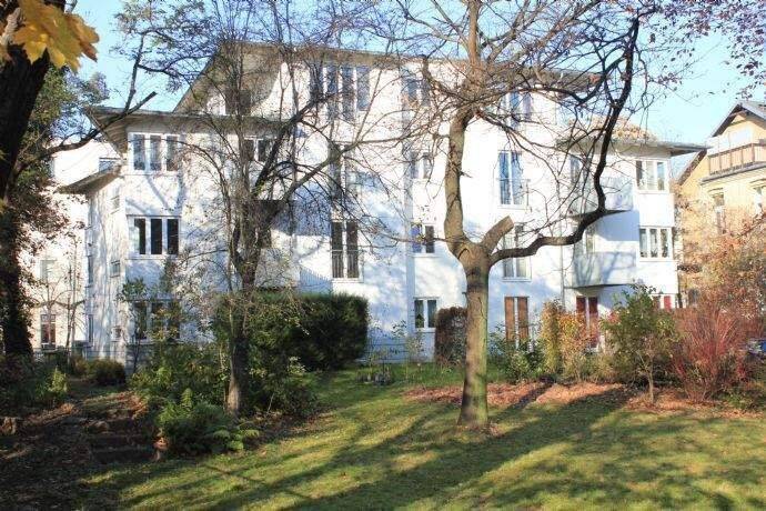 Helle 2-Raum-Wohnung, super Grundriss, mit kleinem Balkon in Gohliser Neubauvilla zu vermieten ! – Leipzig – Vorschaubild 2