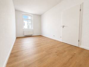 Großzügige, frisch renovierte 2-Zimmer-Wohnung mit EBK in Magdeburg (WE25) – 39108 Magdeburg – Vorschaubild 3