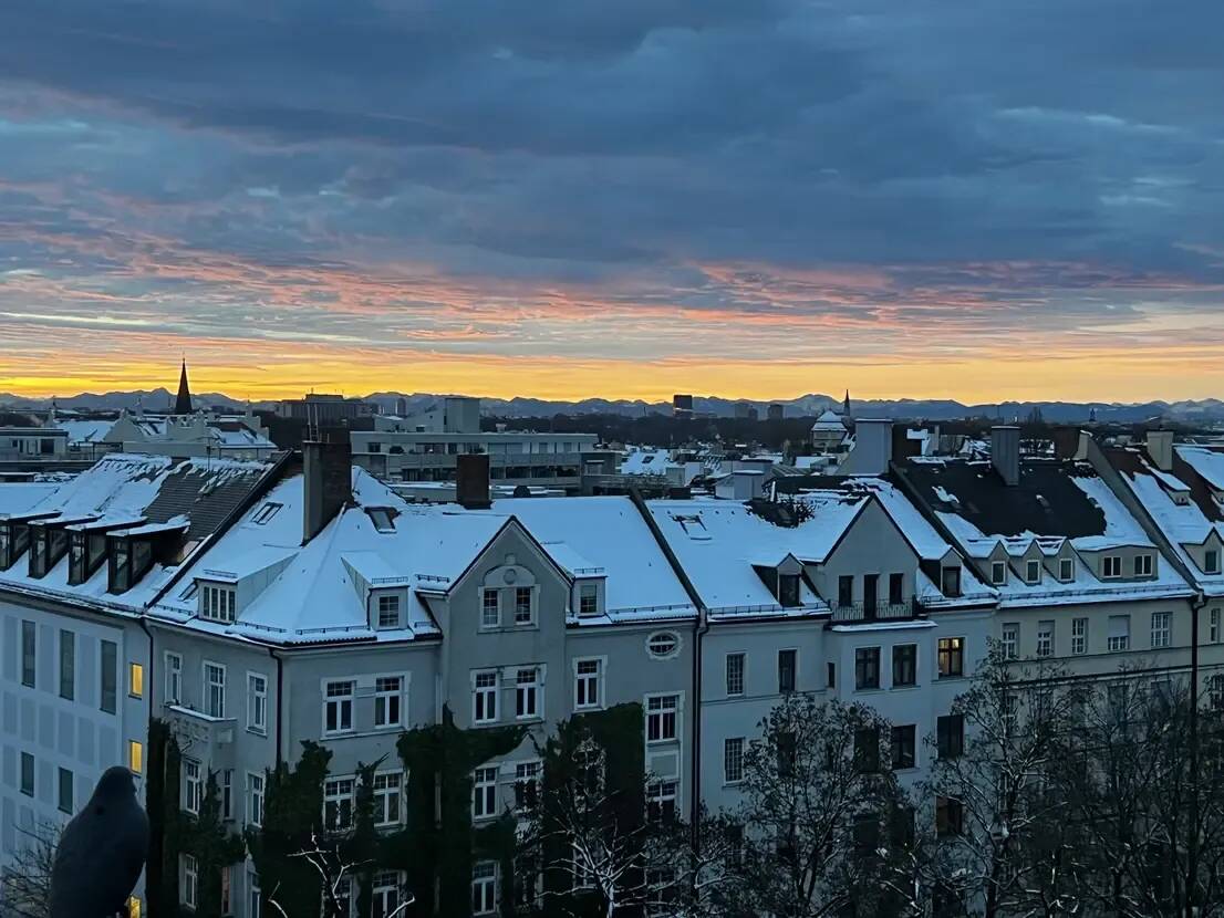 Möblierte Wohnung mit Alpenblick – München – Vorschaubild 2
