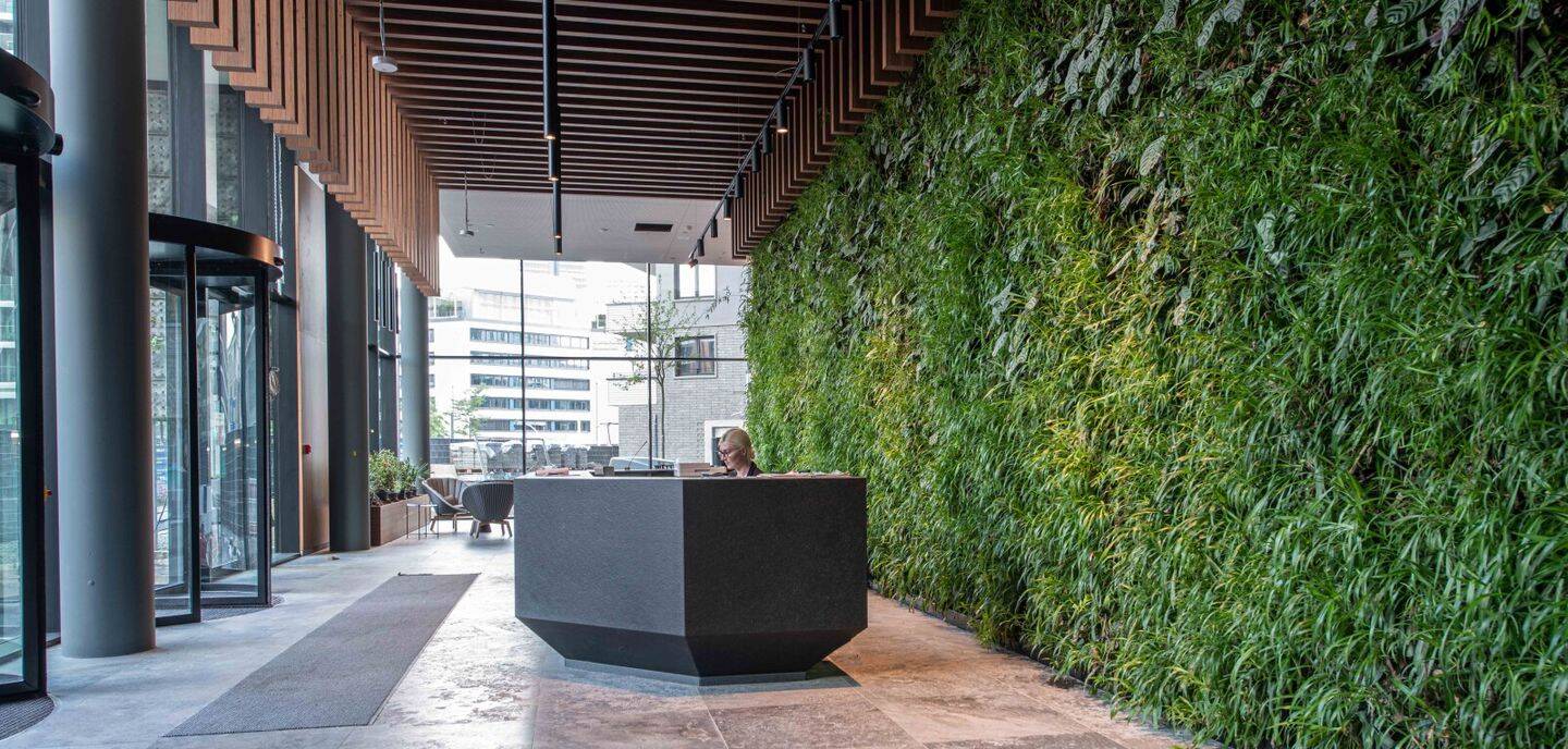 Moderne 2‑Zi.-Wohnung mit Balkon & EBK | 24/7 Concierge, Gym & Rooftop | Online-Besichtigung möglich – Frankfurt am Main – Vorschaubild 4