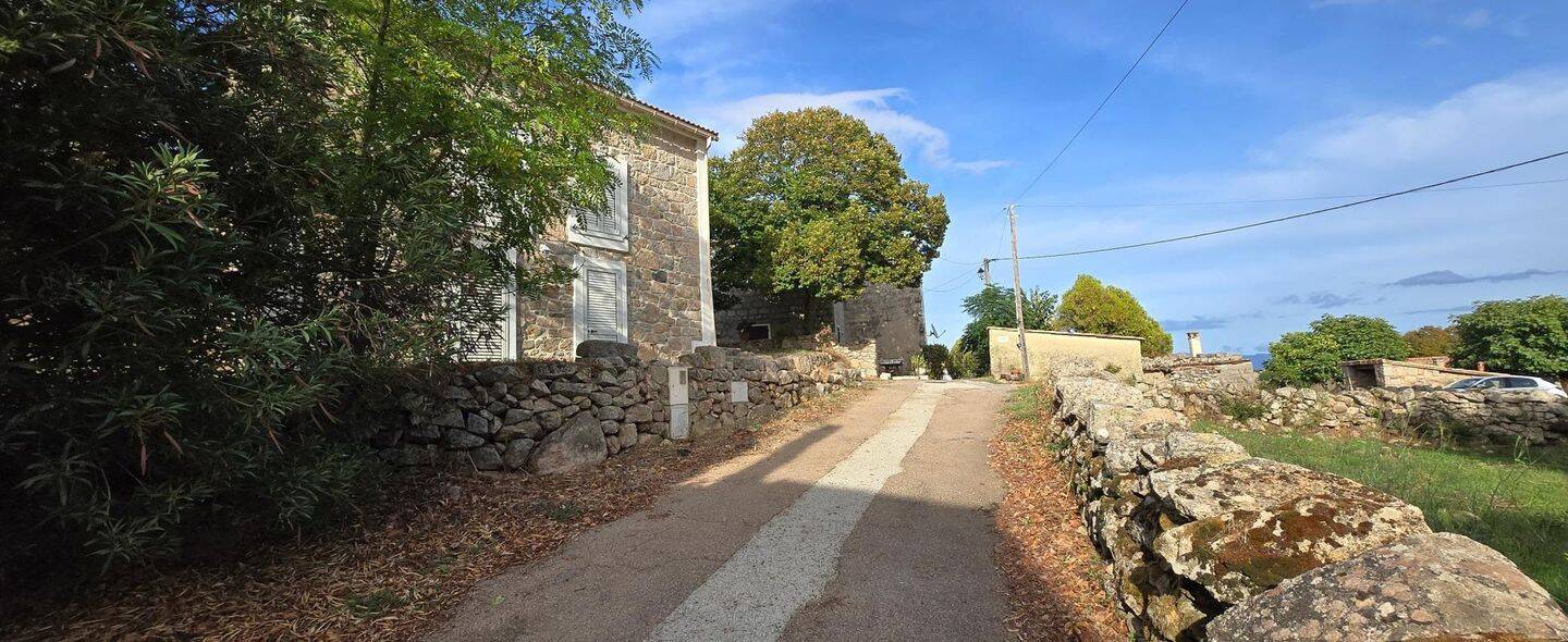 Maison 3 pièces 65 m² · à Bilia · 65 m² · 270 000 €