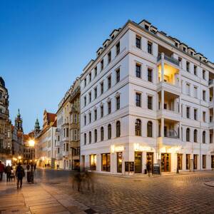 3 Zimmer mit EBK, große Loggia, Parkett, Gäste-WC – 1067 Dresden – Vorschaubild 2