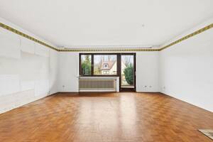 Großzügiges Mehrgenerationenhaus mit Garage in guter und ruhiger Lage von Tonndorf. – 22045 Hamburg – Vorschaubild 2