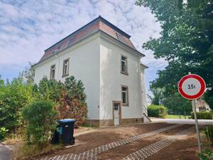 Erstbezug nach Sanierung - Stilvolle Altbauwohnung mit Wintergarten & Stellplatz – 1279 Dresden – Vorschaubild 3