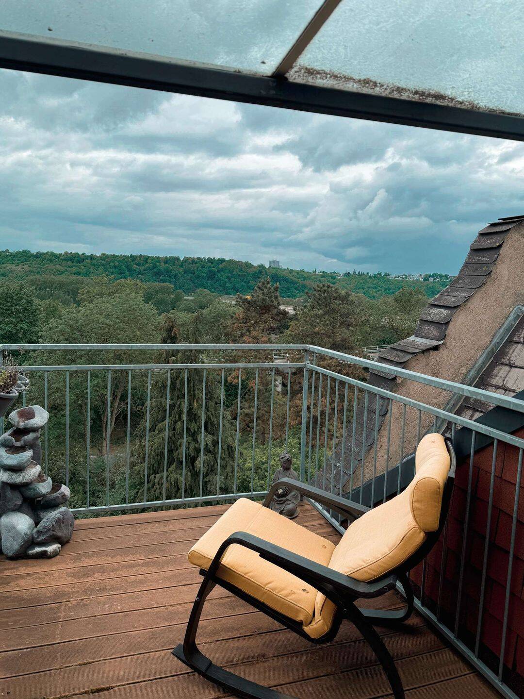 Schöne Dachgeschosswohnung im Altbau - Loggia, Tageslichtbad, 3 ZKB – Koblenz – Vorschaubild 6