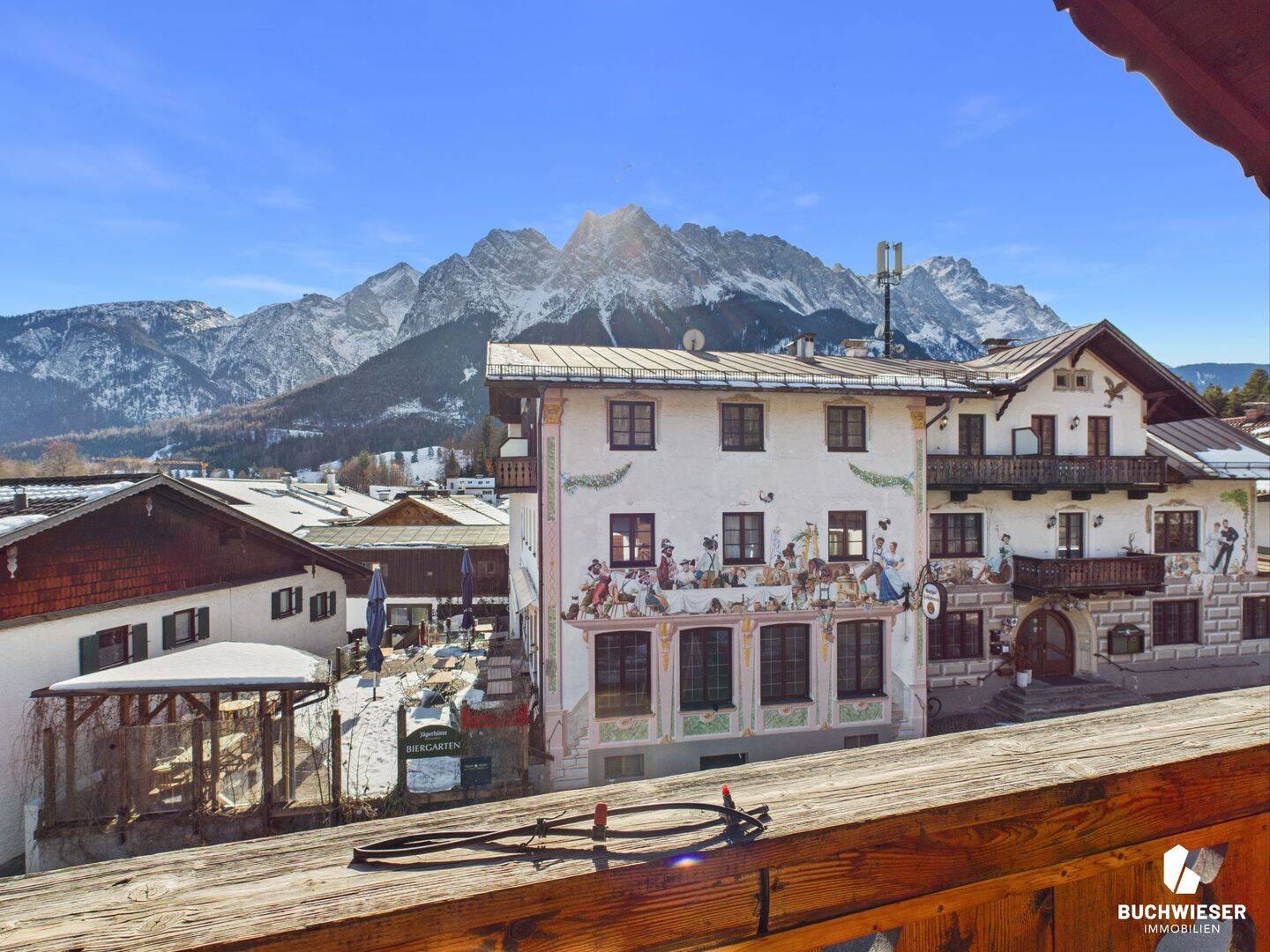 Einmalige Gelegenheit: Einzigartiges Künstlerhaus unter der Zugspitze, beste Zentrumslage in Grainau – Grainau – Vorschaubild 9