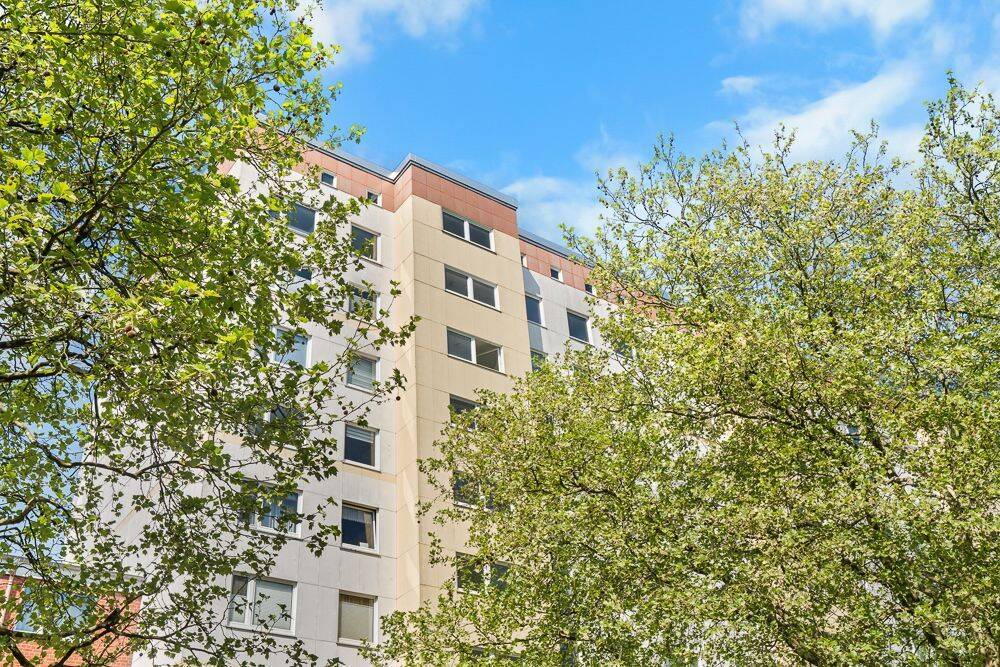 Mehr Raum für Ihre Familie - helle 4-Zimmer-Wohnung mit West-Balkon, Aufzug und Außenstellplatz – Hamburg – Vorschaubild 3
