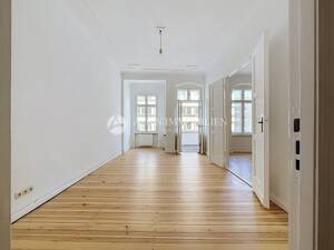 BEZUGSFREI: 3-Zi.-Altbauwohnung, Balkon, Stuck, Dielen für den individuellem Gestaltungsspielraum! – 10713 Berlin – Vorschaubild 4