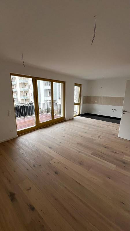 Erstbezug : Exklusiver Neubau im Zentrum mit Balkon, Fußbodenheizung und Parkett! – Chemnitz – Vorschaubild 4