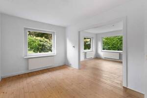 *** Charmantes Einfamilienhaus mit traumhaft weitläufigem Grundstück in begehrter Ohlstedter Lage*** – 22397 Hamburg – Vorschaubild 4
