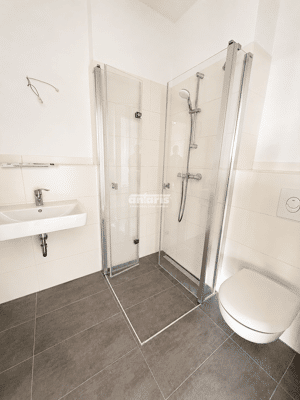 antaris Immobilien GmbH **Stilvoll wohnen mit Balkon und zwei Bädern - jetzt entdecken!** – 99085 Erfurt – Vorschaubild 5