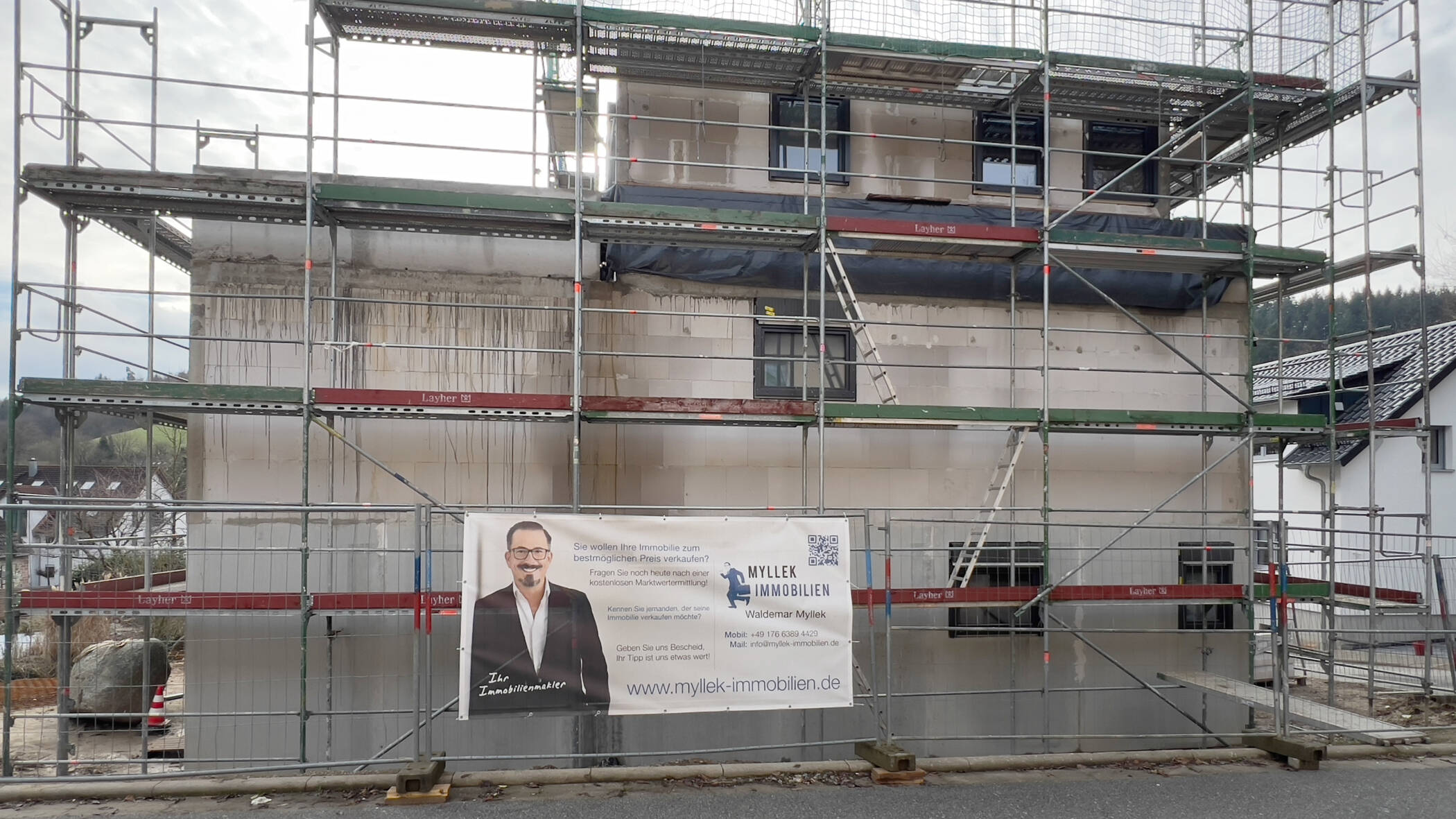 NEUBAU I Reihenmittelhaus mit Weitblick – Dachterrasse & Garten – Gorxheimertal – Vorschaubild 7