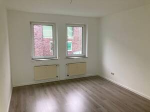 Sehr schöne 3-Raum-Wohnung mit Blick zur Alten Elbe auf dem Werder in Magdeburg! – 39114 Magdeburg – Vorschaubild 7