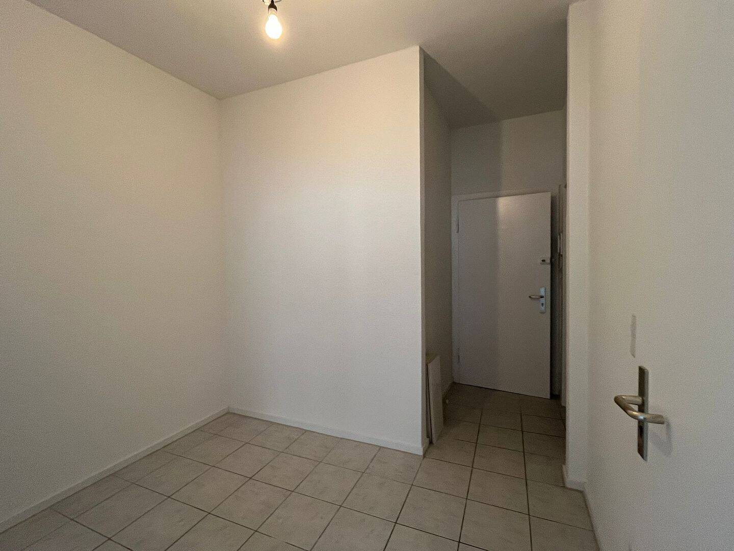 Schöne sanierte 2 Zimmer Wohnung – Düsseldorf – Vorschaubild 4
