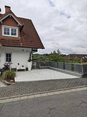 Komplett renovierte All-In-Single Wohnung (ca. 62 qm). Siehe genaue Beschreibung. – 64823 Groß-Umstadt – Vorschaubild 2