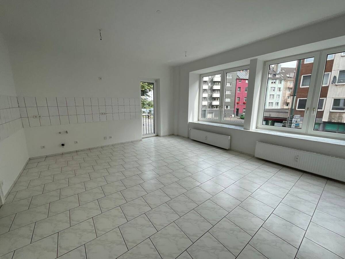 Zentral gelegen und ab sofort frei! – 40227 Düsseldorf – Bild 1 von 9