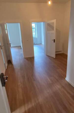 3 Raum Wohnung mit Loggia – 1279 Dresden – Vorschaubild 2