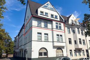 Charmante Wohnung mit Altbauflair - sofort frei