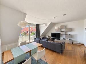 Moderne 3-Zimmer-Dachgeschosswohnung im Herzen der Stadt – 79104 Freiburg im Breisgau – Vorschaubild 4
