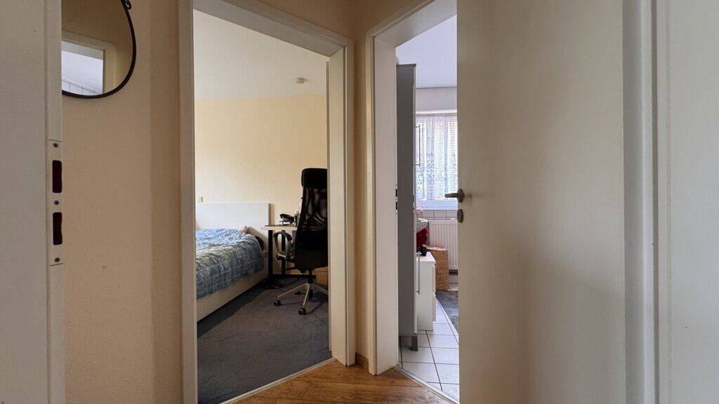 Langjährig vermietete 2-Zimmer-Wohnung mit Balkon und Tiefgaragenstellplatz in sehr ruhiger Lage – Aachen – Vorschaubild 3