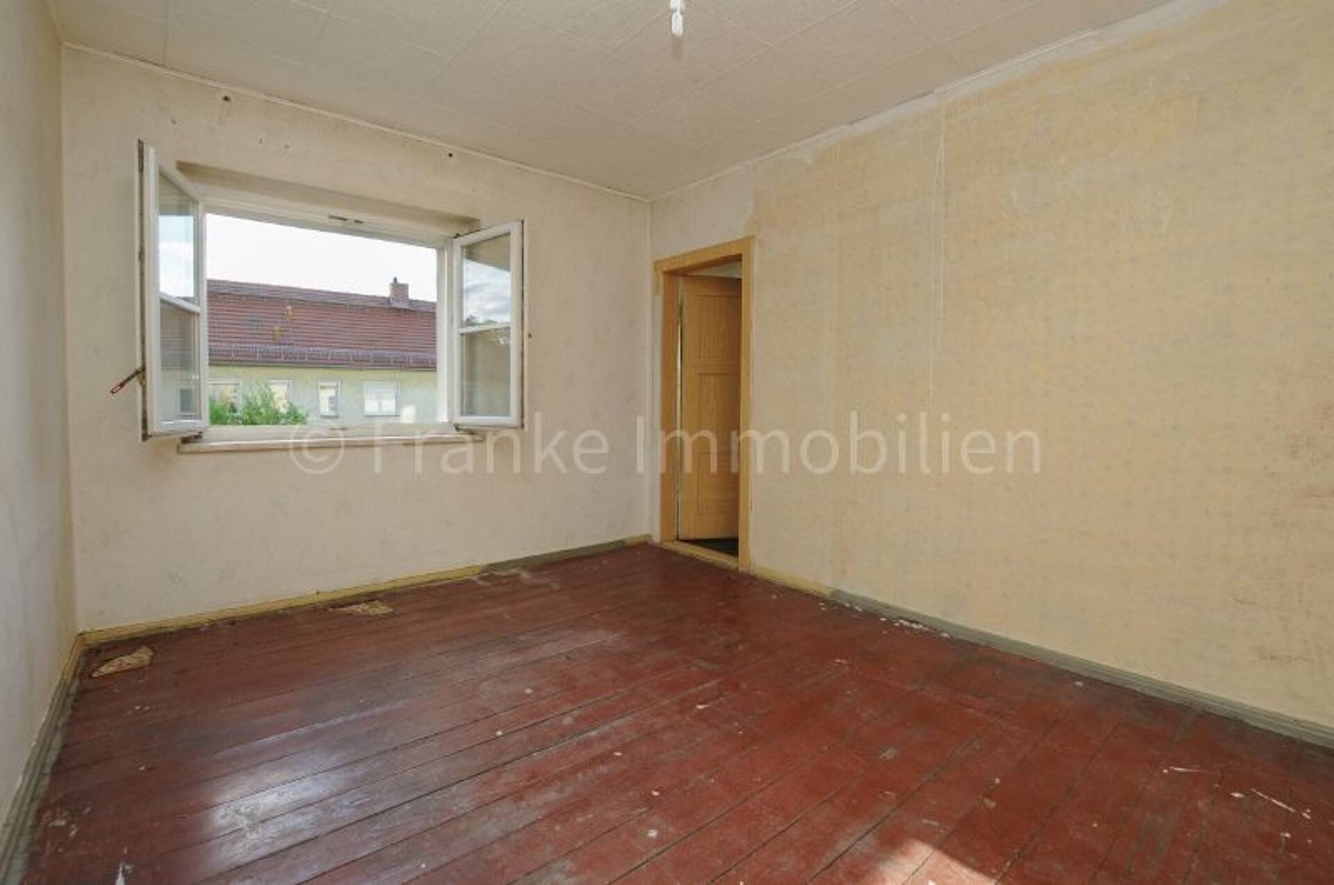Reihenmittelhaus in 01129 Dresden mit 70,5 m² kaufen