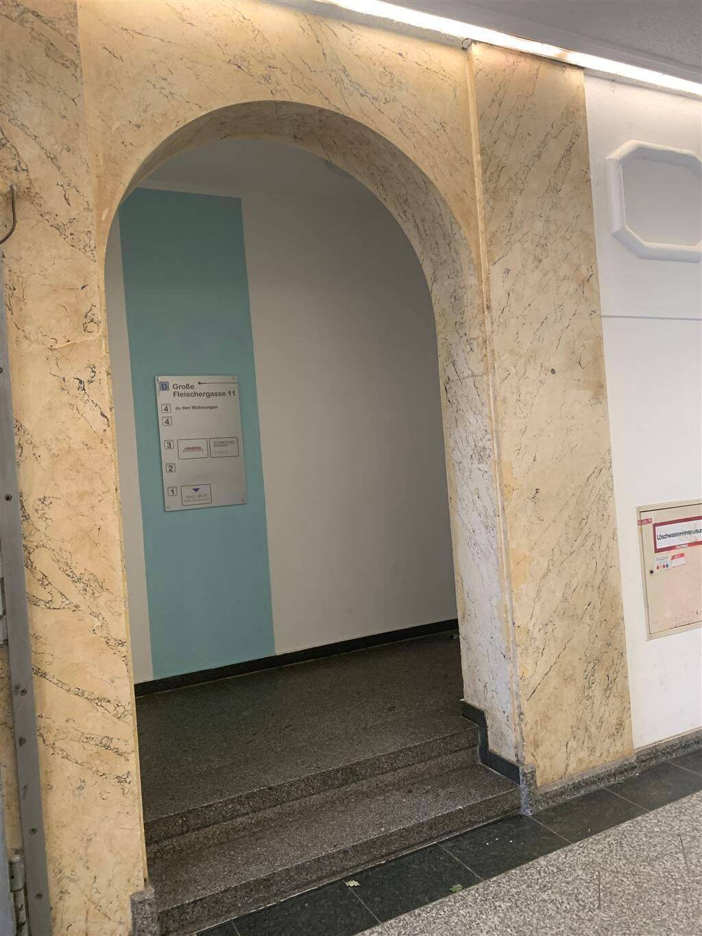 JÄGERHOF * Innenstadt* helle 2 Zimmer-Maisonetten-Whg. mit gr. Terrasse* Parkett* EBK* G-WC – Leipzig – Vorschaubild 9