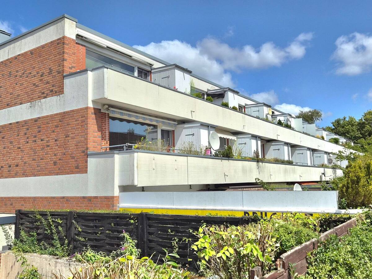 Sanierte 1-Zimmerwohnung mit Terrasse und kleinem Gartenanteil – 23560 Lübeck – Bild 1 von 9