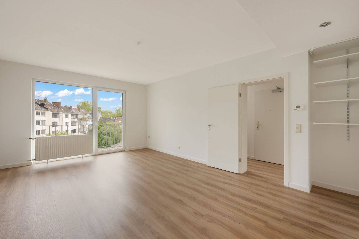 Eine DG-Maisonette über den Dächern von Düsseltal. Selten. Stilvoll. Besonders. – Düsseldorf – Vorschaubild 3